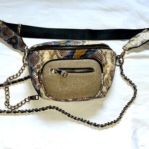 Steven Madden Crossbody/Fannie Pack Multi Snake